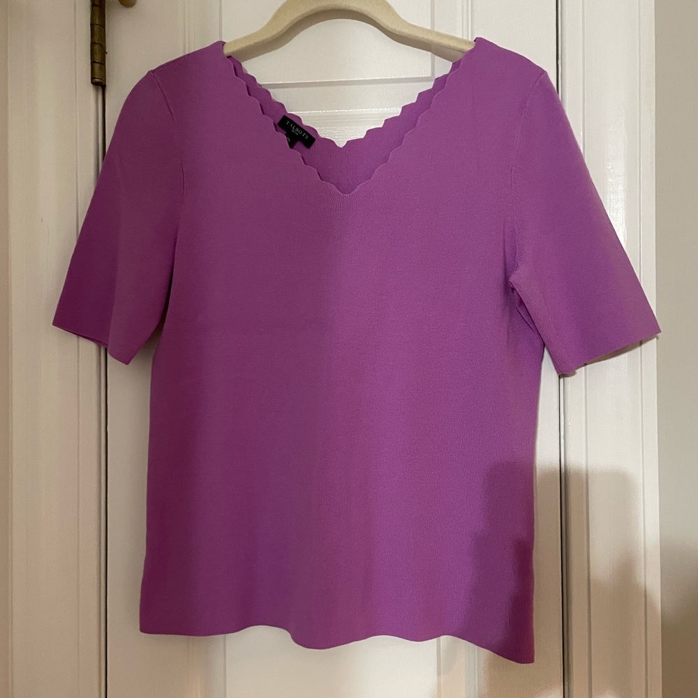 Talbots Scallop V-Neck Short Sleeve Sweater